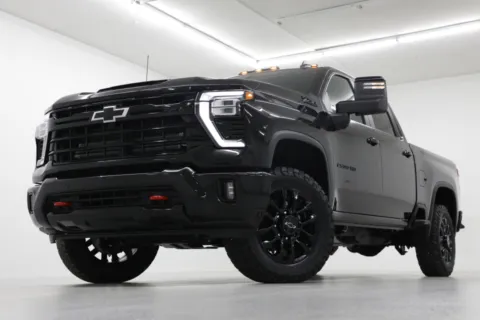 Black 2026 Chevrolet Silverado 2500HD LT for sale in Clinton, MO