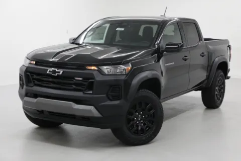 More photos of 2026 Chevrolet Colorado 4WD Trail Boss at Jim Falk Motors, MO