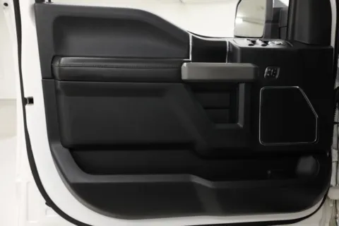 Photos of 2019 Ford F-150 Platinum for sale in Clinton, MO at Jim Falk Motors