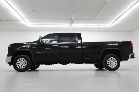 Another view of 2024 Chevrolet Silverado 3500HD LTZ for sale in Clinton, MO at Jim Falk Motors