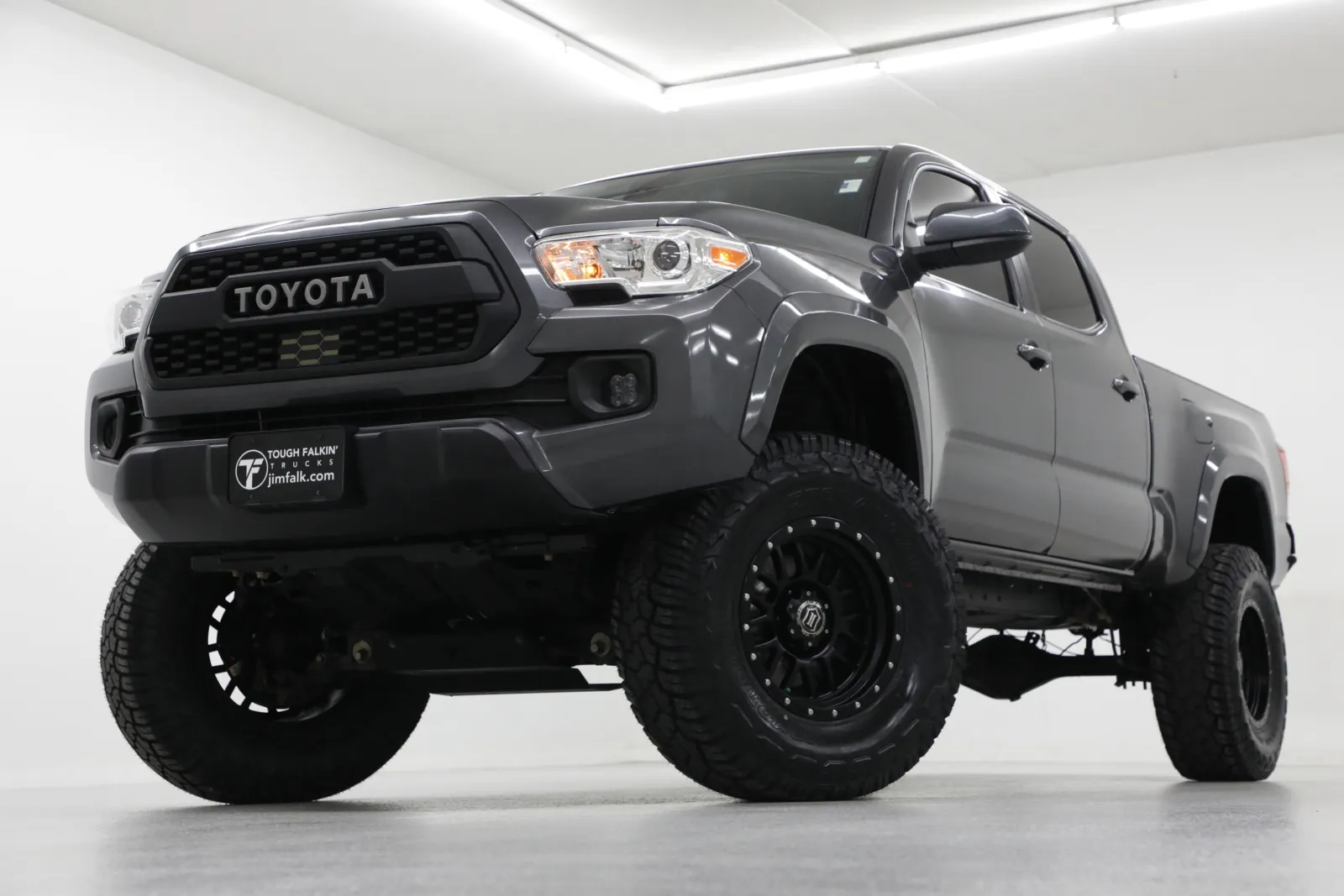 2020 Toyota Tacoma SR5 for sale in Clinton, MO