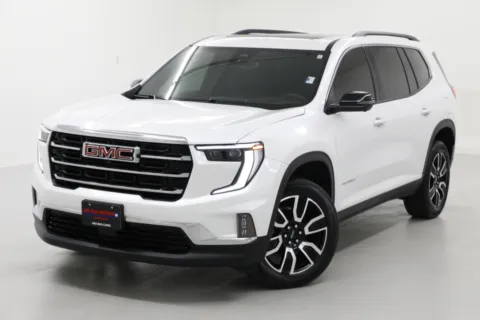 More photos of 2024 GMC Acadia AWD Elevation at Jim Falk Motors, MO