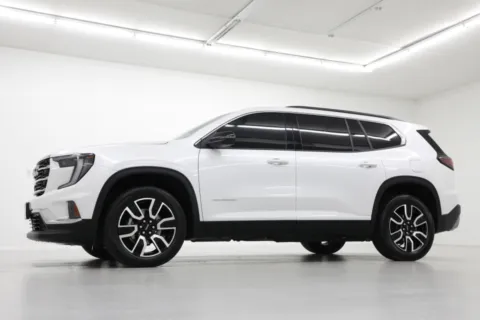 Photos of 2024 GMC Acadia AWD Elevation for sale in Clinton, MO at Jim Falk Motors