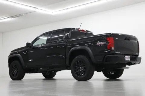 More photos of 2026 Chevrolet Colorado 4WD Trail Boss at Jim Falk Motors, MO