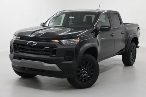 More photos of 2026 Chevrolet Colorado 4WD Trail Boss at Jim Falk Motors, MO