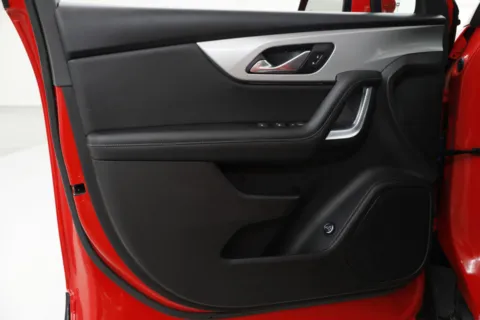 More photos of 2021 Chevrolet Blazer LT at Jim Falk Motors, MO