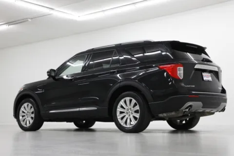 More photos of 2020 Ford Explorer Limited at Jim Falk Motors, MO