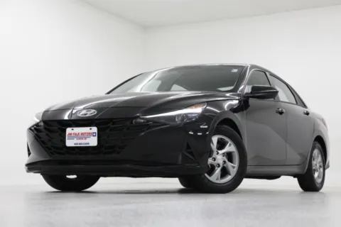 Black 2022 Hyundai Elantra SE for sale in Clinton, MO