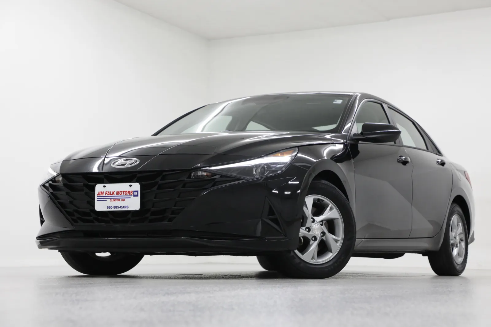 Black 2022 Hyundai Elantra SE for sale in Clinton, MO