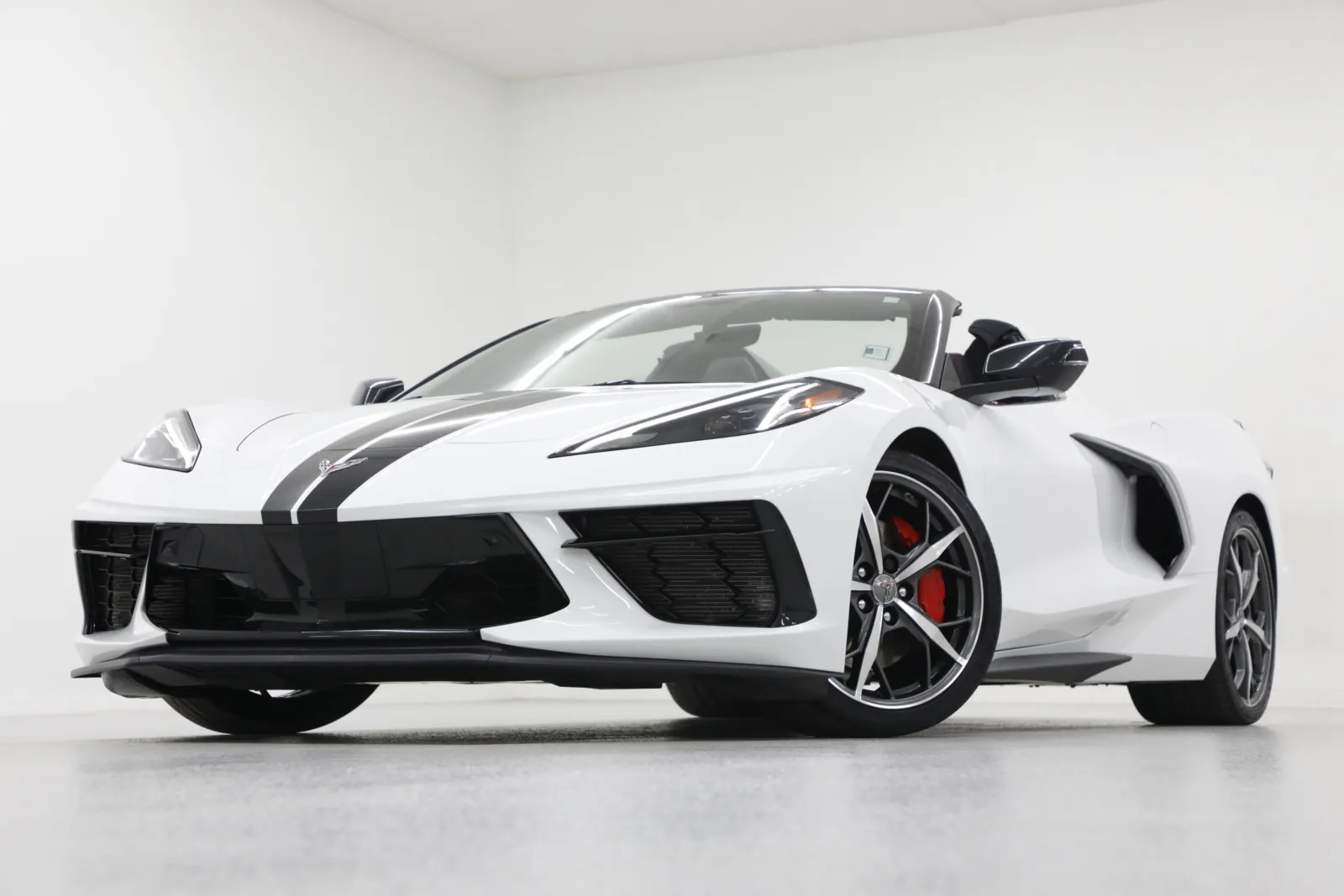 White 2023 Chevrolet Corvette 2LT for sale in Clinton, MO