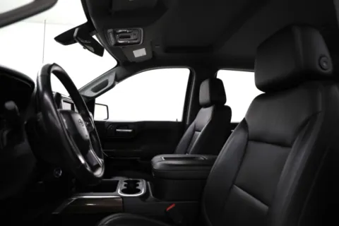 More photos of 2019 Chevrolet Silverado 1500 RST at Jim Falk Motors, MO