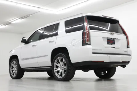 More photos of 2016 Cadillac Escalade Premium Collection at Jim Falk Motors, MO