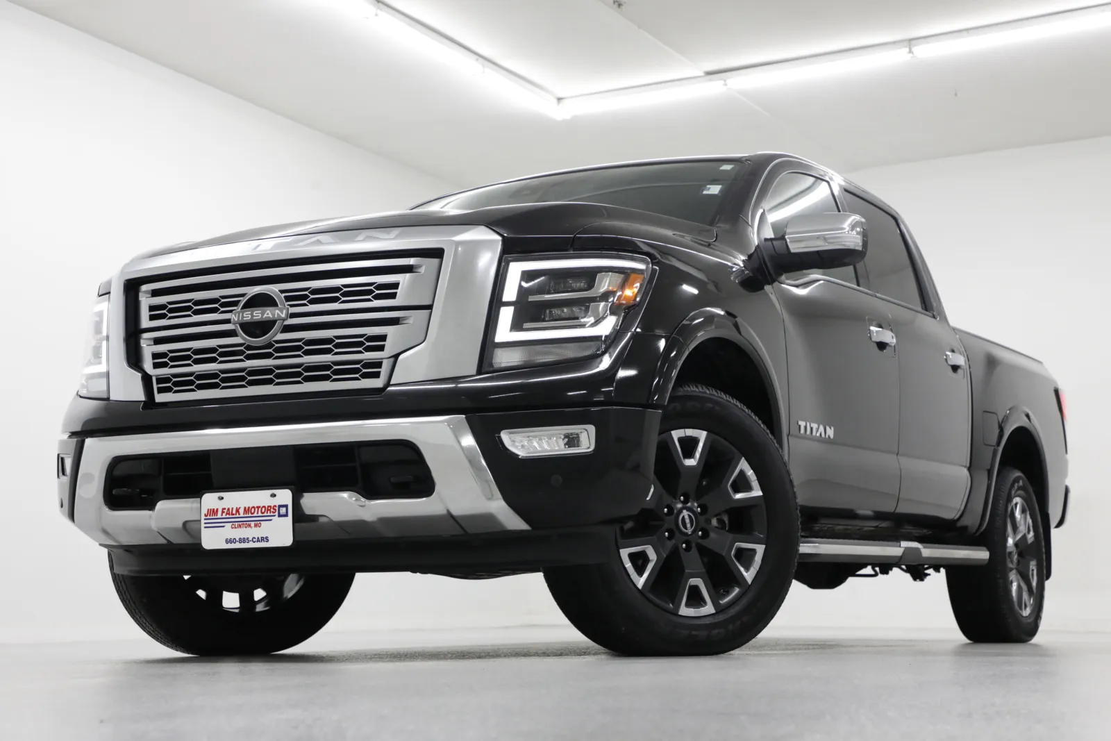 Black 2023 Nissan Titan Platinum Reserve for sale in Clinton, MO