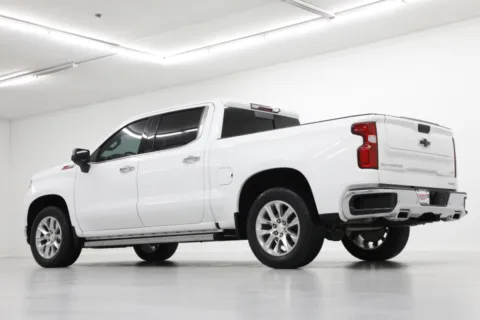 More photos of 2021 Chevrolet Silverado 1500 LTZ at Jim Falk Motors, MO