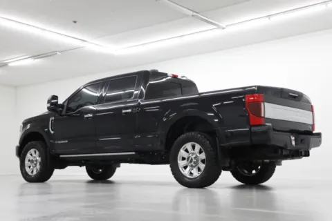 More photos of 2020 Ford Super Duty F-250 SRW Platinum at Jim Falk Motors, MO
