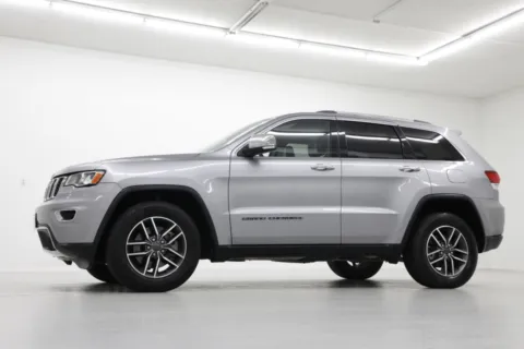 Photos of 2021 Jeep Grand Cherokee Limited for sale in Clinton, MO at Jim Falk Motors