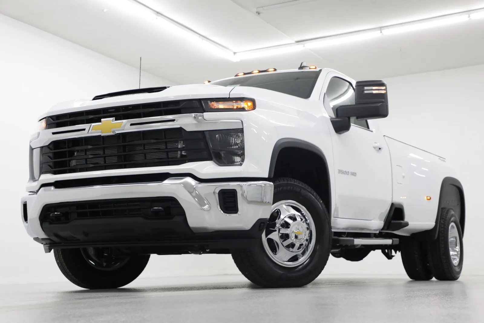 White 2026 Chevrolet Silverado 3500HD LT for sale in Clinton, MO