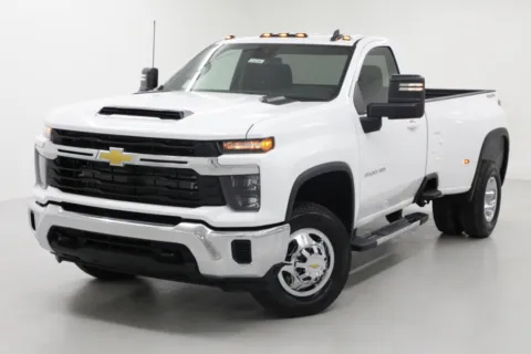 More photos of 2026 Chevrolet Silverado 3500HD LT at Jim Falk Motors, MO
