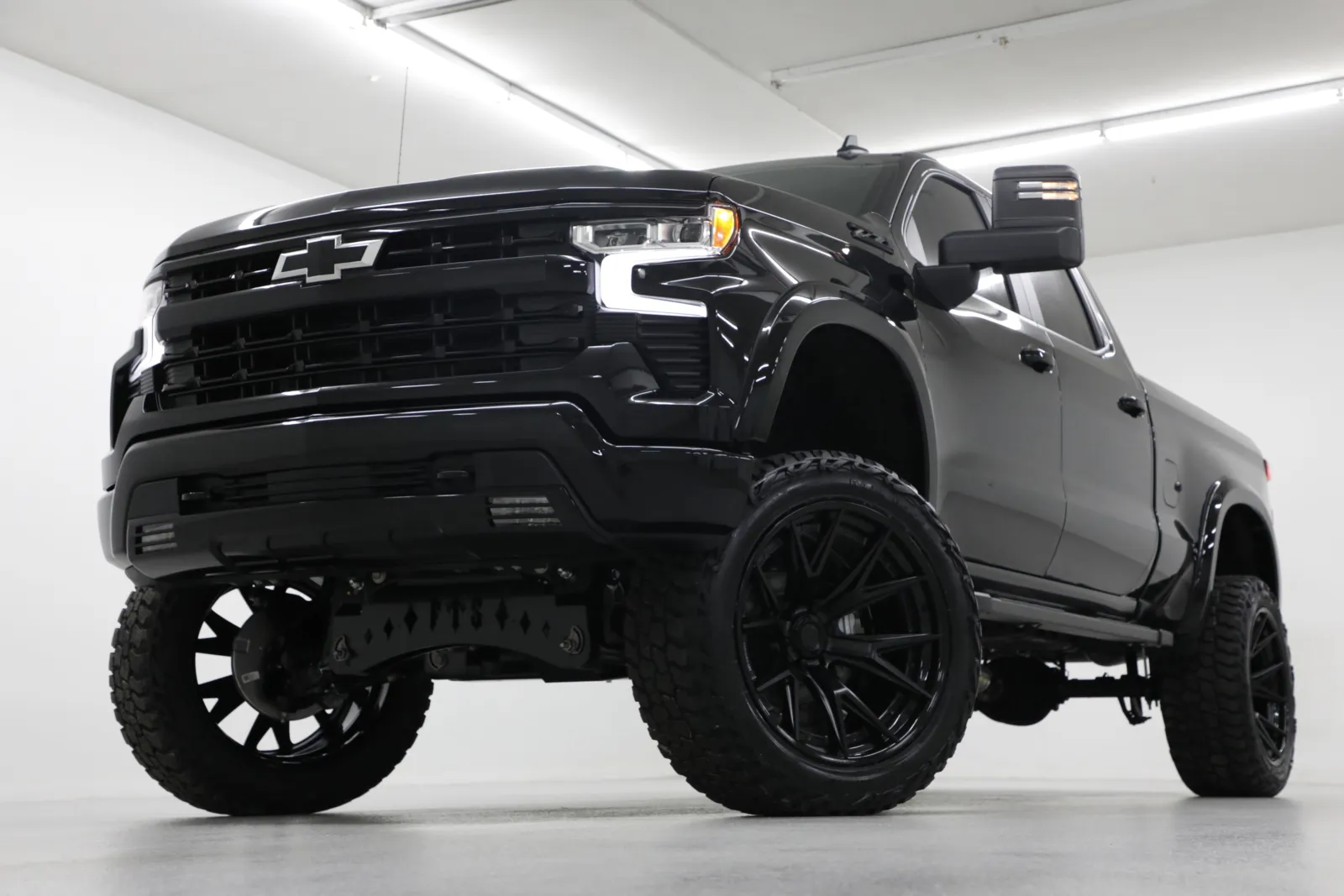 Black 2026 Chevrolet Silverado 1500 RST for sale in Clinton, MO