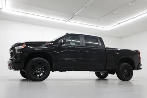 Photos of 2026 Chevrolet Silverado 1500 LT Trail Boss for sale in Clinton, MO at Jim Falk Motors