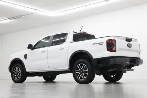 More photos of 2024 Ford Ranger LARIAT at Jim Falk Motors, MO