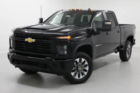 More photos of 2026 Chevrolet Silverado 2500HD Custom at Jim Falk Motors, MO