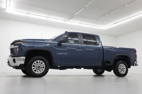Photos of 2026 Chevrolet Silverado 2500HD LT for sale in Clinton, MO at Jim Falk Motors