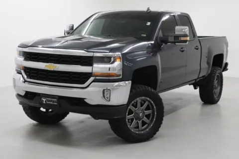 More photos of 2018 Chevrolet Silverado 1500 LT at Jim Falk Motors, MO