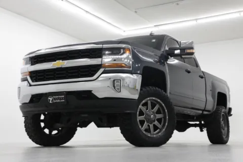 Gray 2018 Chevrolet Silverado 1500 LT for sale in Clinton, MO