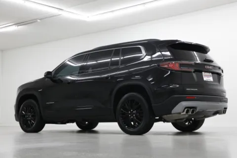 More photos of 2025 GMC Acadia FWD Elevation at Jim Falk Motors, MO