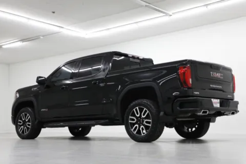 More photos of 2020 GMC Sierra 1500 AT4 at Jim Falk Motors, MO