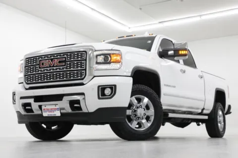 White 2019 GMC Sierra 3500HD Denali for sale in Clinton, MO