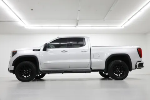 More photos of 2022 GMC Sierra 1500 Elevation at Jim Falk Motors, MO