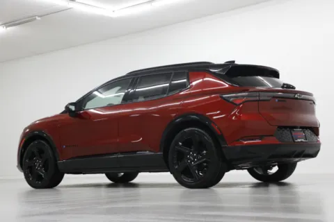 More photos of 2026 Chevrolet Equinox EV RS at Jim Falk Motors, MO