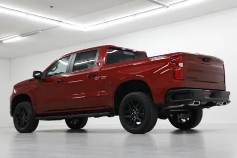 More photos of 2026 Chevrolet Silverado 1500 LT Trail Boss at Jim Falk Motors, MO