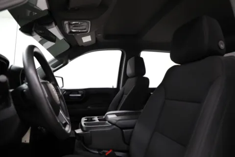 More photos of 2021 Chevrolet Silverado 1500 Custom Trail Boss at Jim Falk Motors, MO
