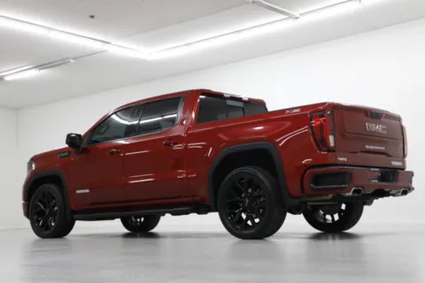 More photos of 2023 GMC Sierra 1500 Elevation at Jim Falk Motors, MO