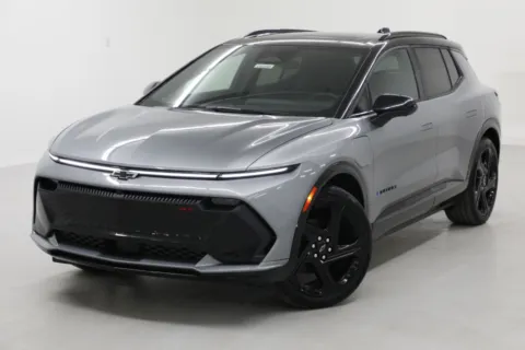 More photos of 2026 Chevrolet Equinox EV RS at Jim Falk Motors, MO