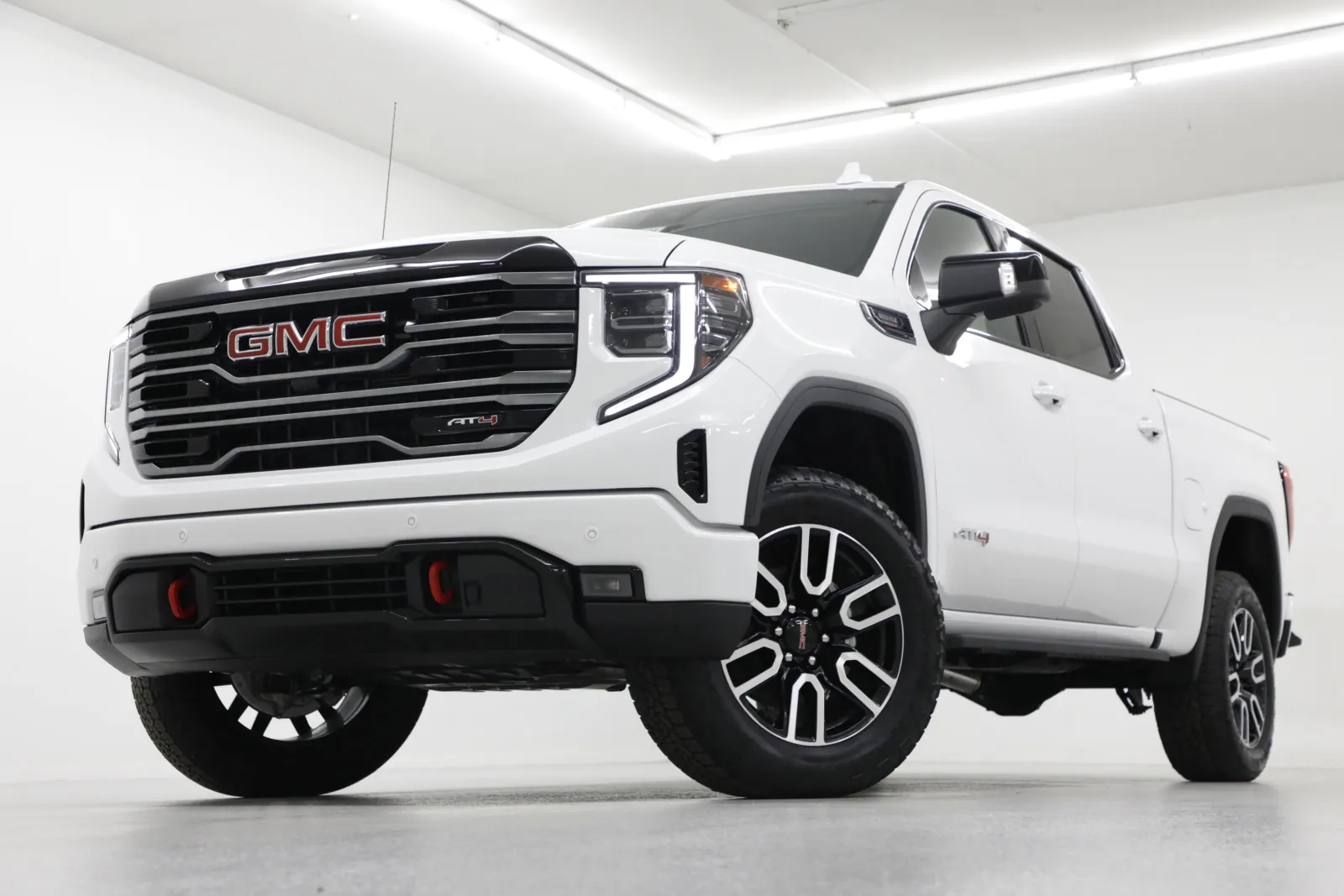 White 2026 GMC Sierra 1500 AT4 for sale in Clinton, MO