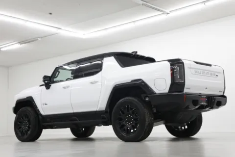 More photos of 2026 GMC HUMMER EV Pickup 2X at Jim Falk Motors, MO