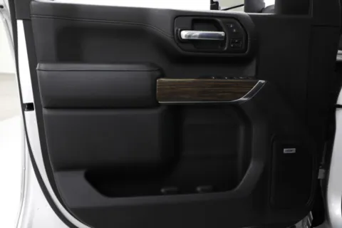 Photos of 2020 Chevrolet Silverado 2500HD High Country for sale in Clinton, MO at Jim Falk Motors