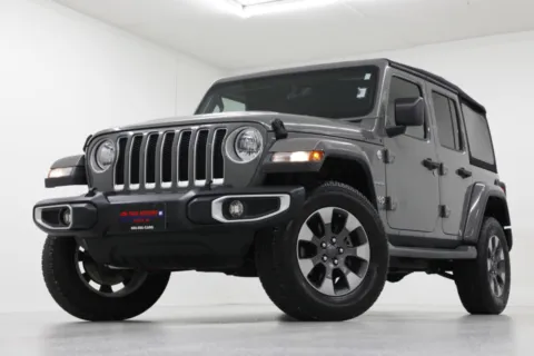 Gray 2018 Jeep Wrangler Unlimited Sahara for sale in Clinton, MO