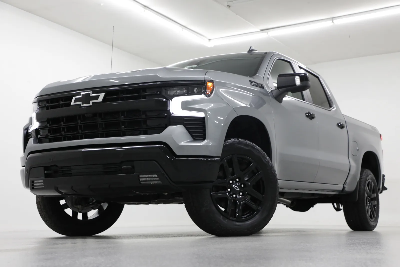 Gray 2026 Chevrolet Silverado 1500 LT Trail Boss for sale in Clinton, MO