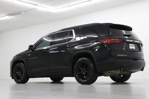 More photos of 2023 Chevrolet Traverse LT Leather at Jim Falk Motors, MO