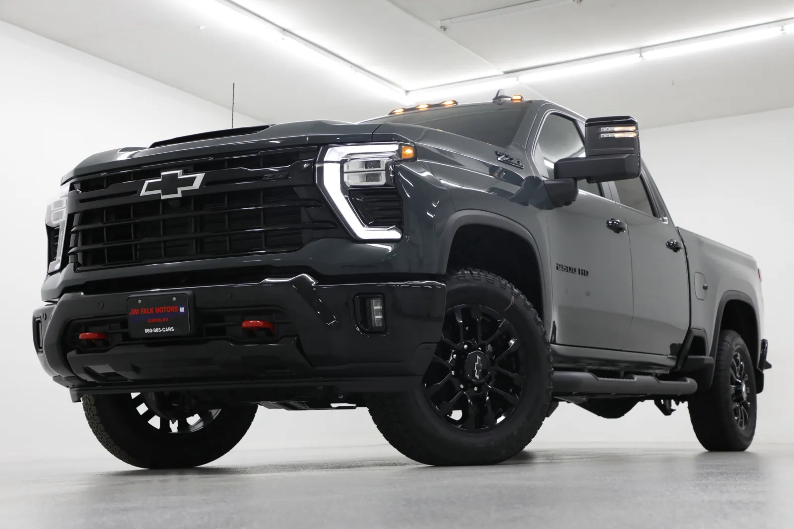 Gray 2026 Chevrolet Silverado 2500HD LT for sale in Clinton, MO