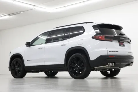 More photos of 2026 GMC Acadia AWD Elevation at Jim Falk Motors, MO