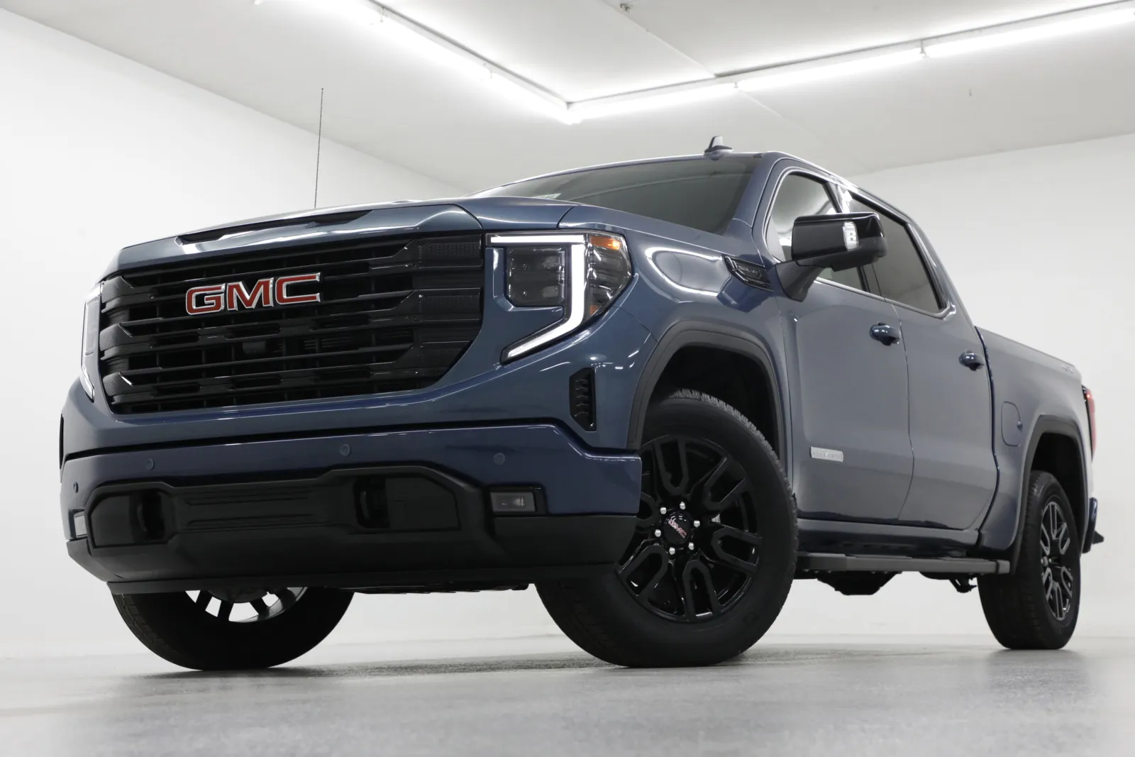 Blue 2026 GMC Sierra 1500 Elevation for sale in Clinton, MO