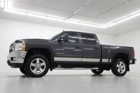 Photos of 2011 Chevrolet Silverado 3500HD SRW LT for sale in Clinton, MO at Jim Falk Motors