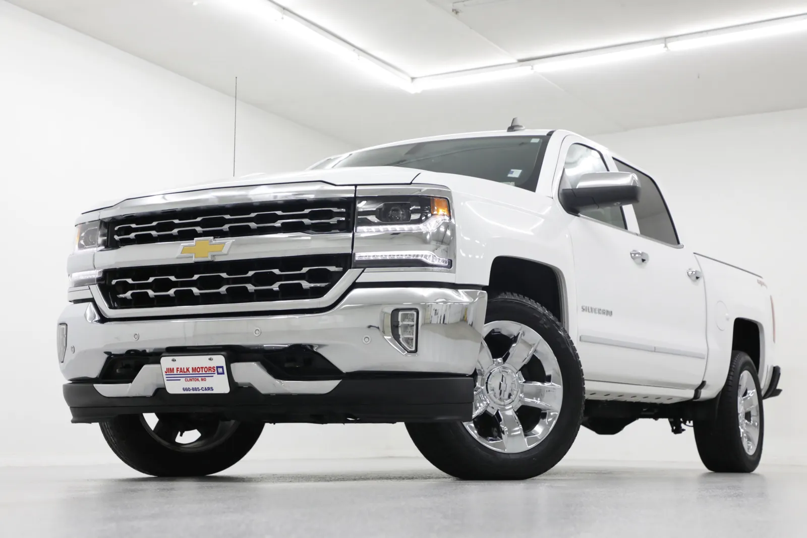 White 2018 Chevrolet Silverado 1500 LTZ for sale in Clinton, MO