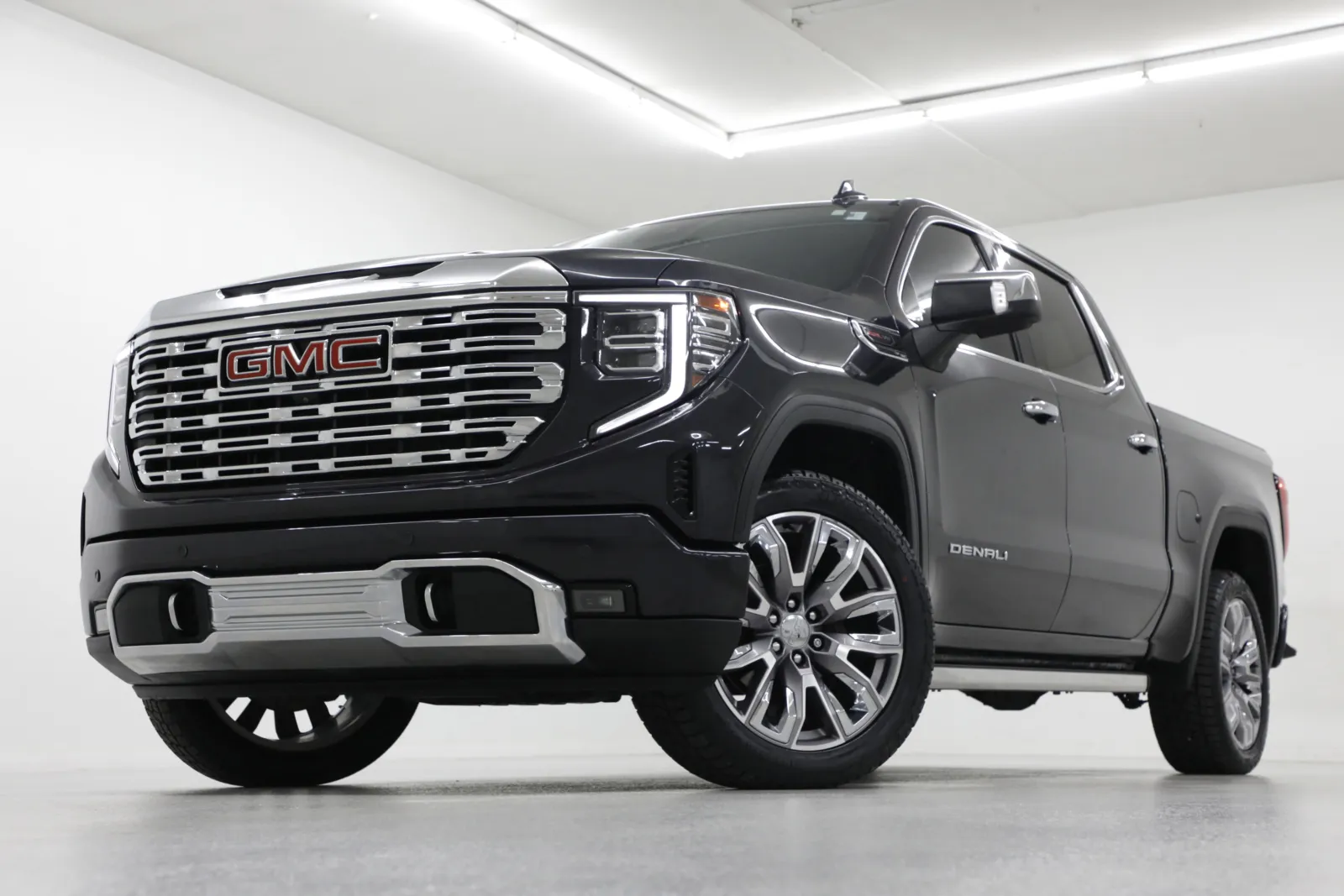 Gray 2022 GMC Sierra 1500 Denali for sale in Clinton, MO